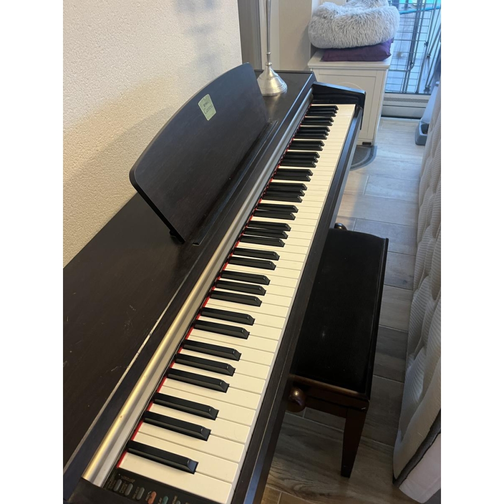 Yamaha Clavinova P220 - Piano digital