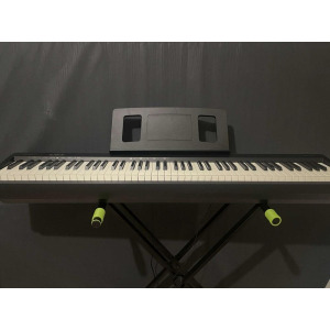 Roland FP-10 piano