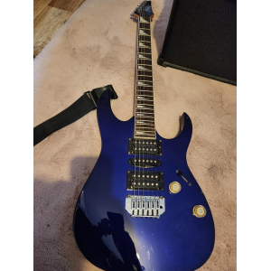 ibanez Guitare électrique avec son ampli Line6 Spider 15