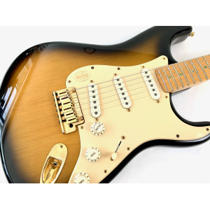 Fender Stratocaster American Deluxe 50th Anniversary Sunburst 2004