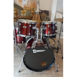 Primer kit de batería acústica