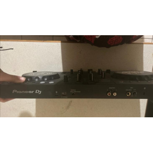 Pioneer DDJ-FLX4 + auriculares JBL