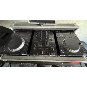 Pioneer Dj CDJ-350 and DJM-350 console