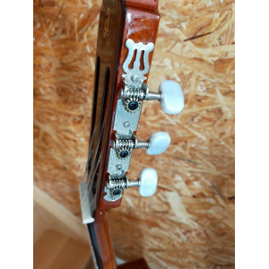 Admira Paloma - Guitare classique espagnole