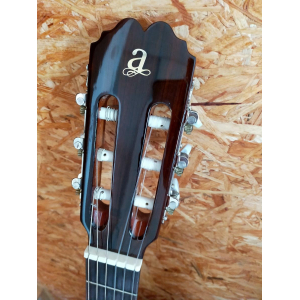 Admira Paloma - Guitare classique espagnole