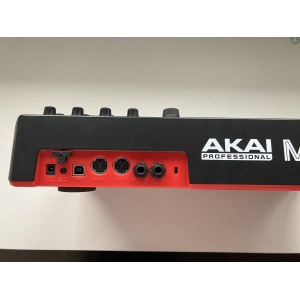 AKAI MPK225 (como nuevo)