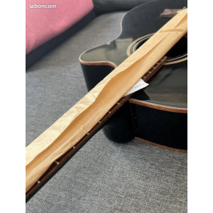 Shiver Guitare électro acoustique