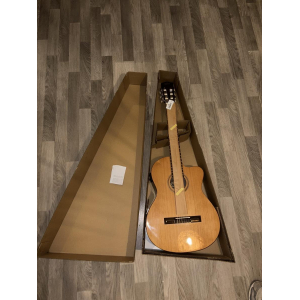 Shiver GCS-201 NAT - Electro-Acoustic Classical Guitar