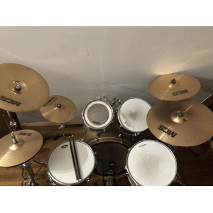 PDP MX 5FF Fusion (7-ply maple) + Meinl MCS cymbal pack