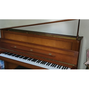 Schimmel Piano vertical