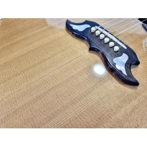 Gibson Dove 2008 Natural Antiguo