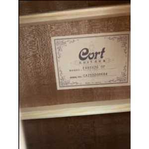 Cort Earth 70 acabado poro abierto