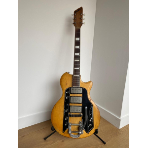 Airline Town & Country, diseñada por Yarol Poupaud.