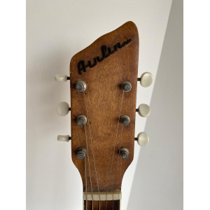 Airline Town & Country, signed by Yarol Poupaud