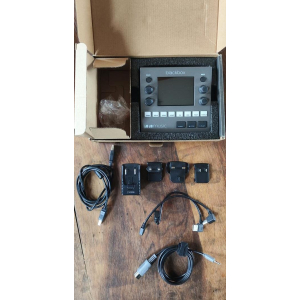 La Blackbox de 1010music es un potente y versátil estudio de música en formato de hardware. Combina funciones de sampler, 