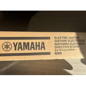 Yamaha Pacifica 112J totalmente nueva + afinador