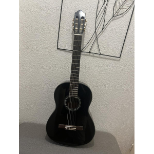 Yamaha C40 - Classical Guitar