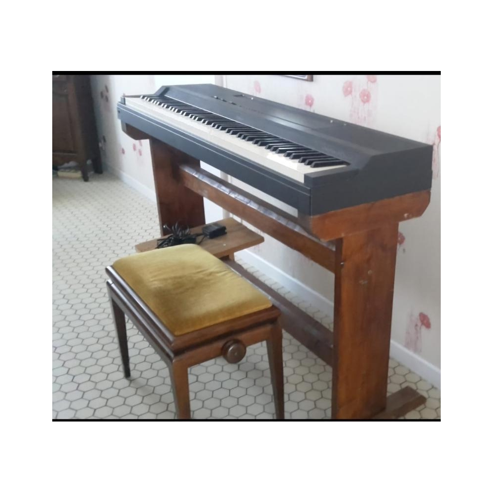 Roland Digital Piano 800