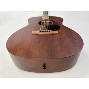 Martin 000-15M Mahogany 2011
