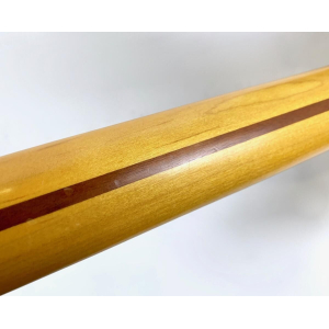 The Cort JC-65 Sparkling Red 1997 is a classic electric guitar that offers a combination of timeless design and exceptional play