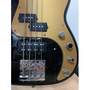 Fender American Deluxe PB Montego Black USA + Equipment