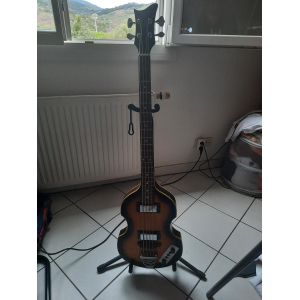Mr. Crafter - Violin Bass