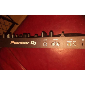 Pioneer DDJ-REV1