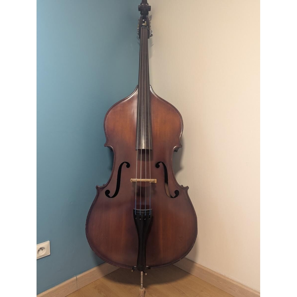 Double bass 1/2