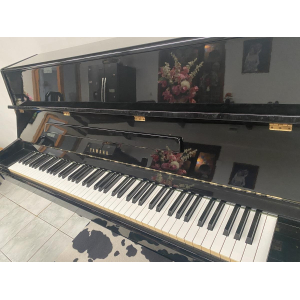 Yamaha piano droit