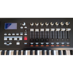 Akai MPK 88 - teclado controlador maestro