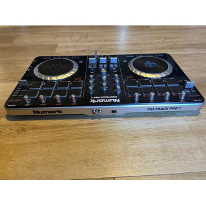 Numark Mixtrack Pro 2 - Torno de DJ