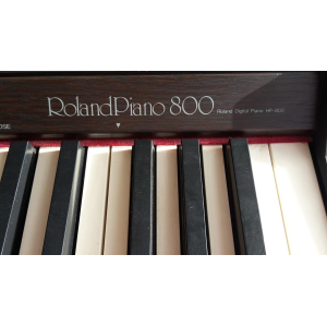 Piano numerique Roland 800