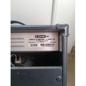 Epiphone Les Paul + Amplificador Line 6 Spider IV de 15 vatios