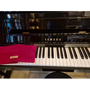 Yamaha LU-201C verrnis noir 1986