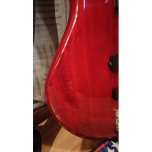 Bajo de 4 cuerdas Cort + amplificador Peavey + accesorios