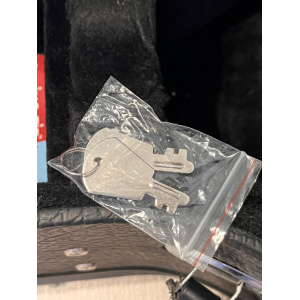 Tobago classical guitar hard case + footrest