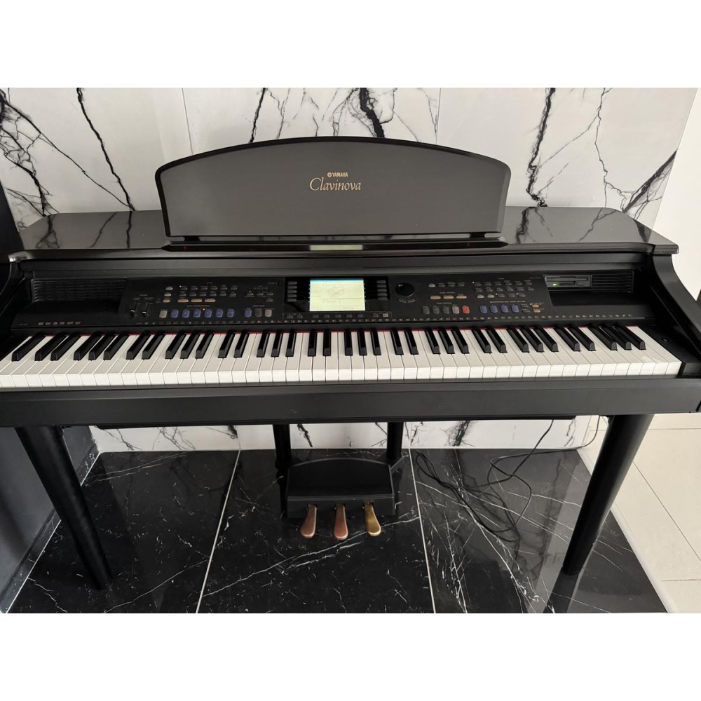 Yamaha CVP-209