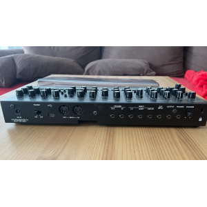 Roland SE-02 et decksaver