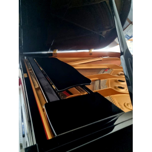Yamaha c2 piano ¼ de queue noir laqué