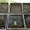 Pioneer 2 CDJ-2000 turntables + DJM-2000 mixer