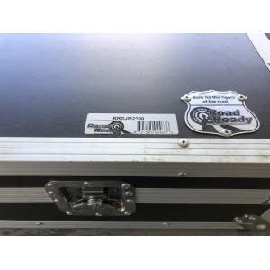 Pioneer 2 platines CDJ-2000 + table de mixage DJM-2000