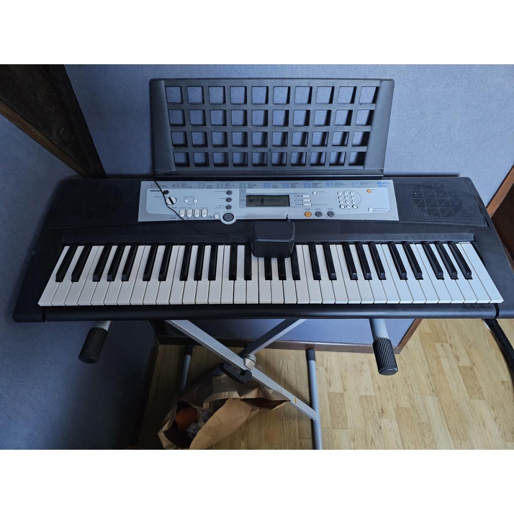 Yamaha YPT-200