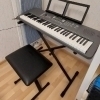 Shiver KS-L80 es un sintetizador analógico de alta calidad diseñado para ofrecer una experiencia musical inigualable. Con una 