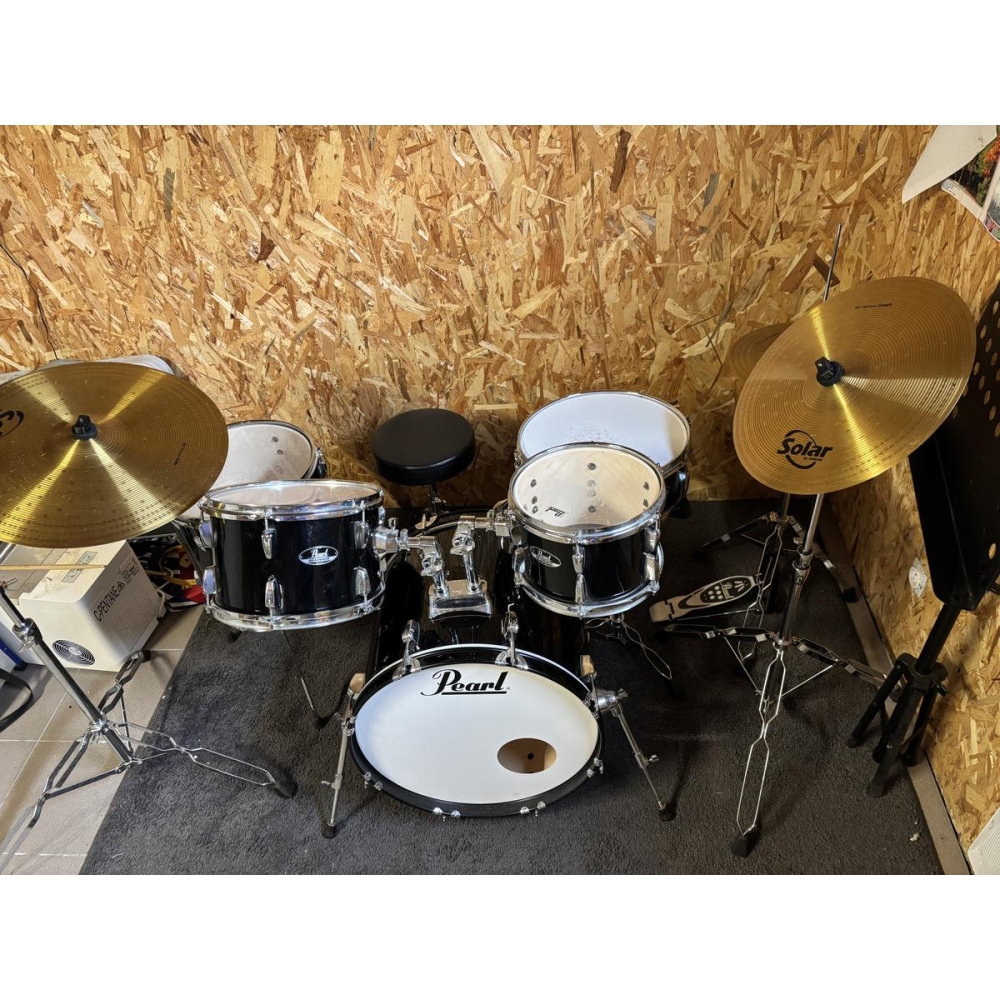 Pearl Drum Set