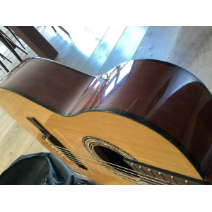 Guitarra clásica Stagg 3/4 con funda