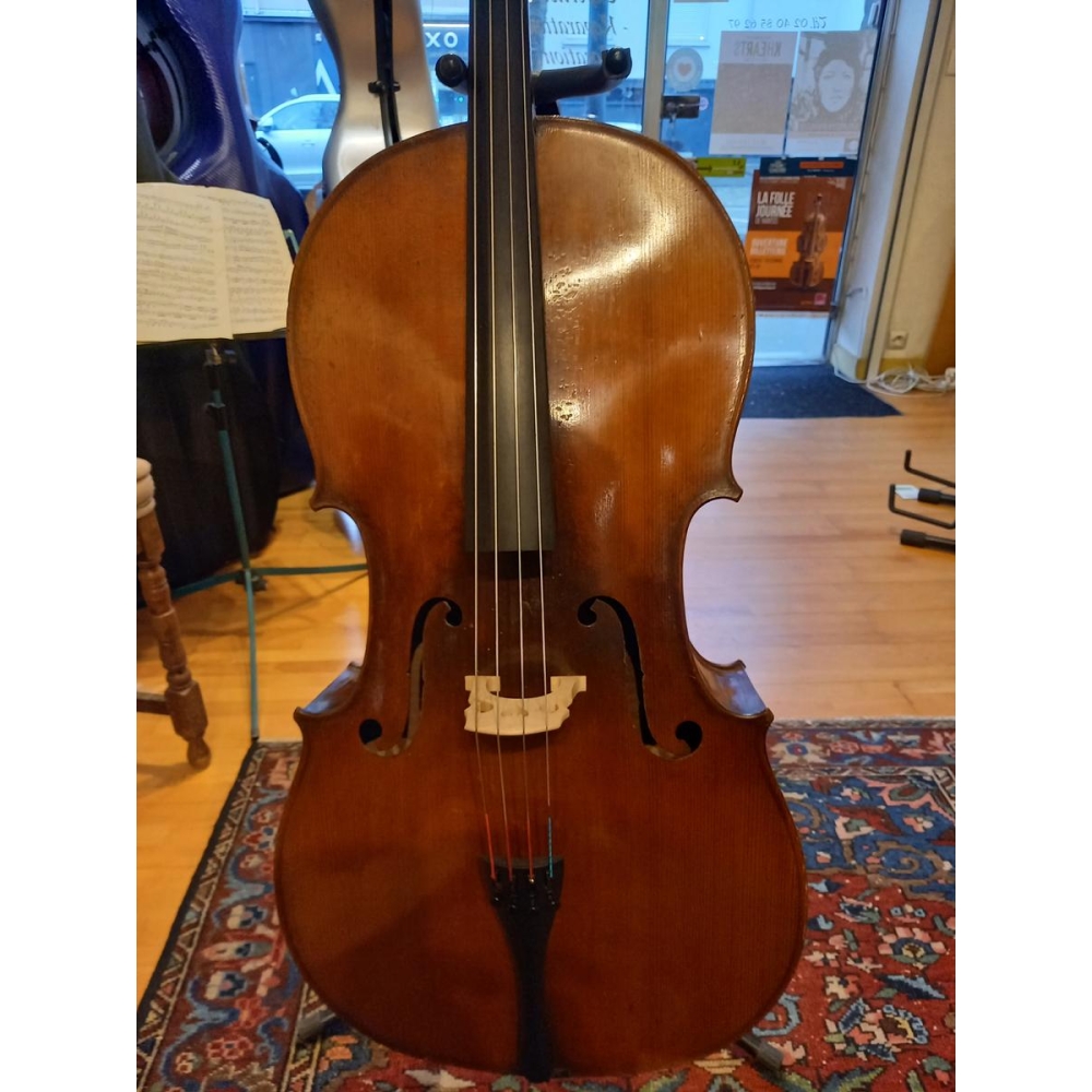 Laberte-Humbert cello, made in Mirecourt, late 19th century.