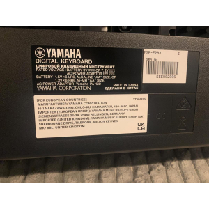 Synthétiseur YAMAHA