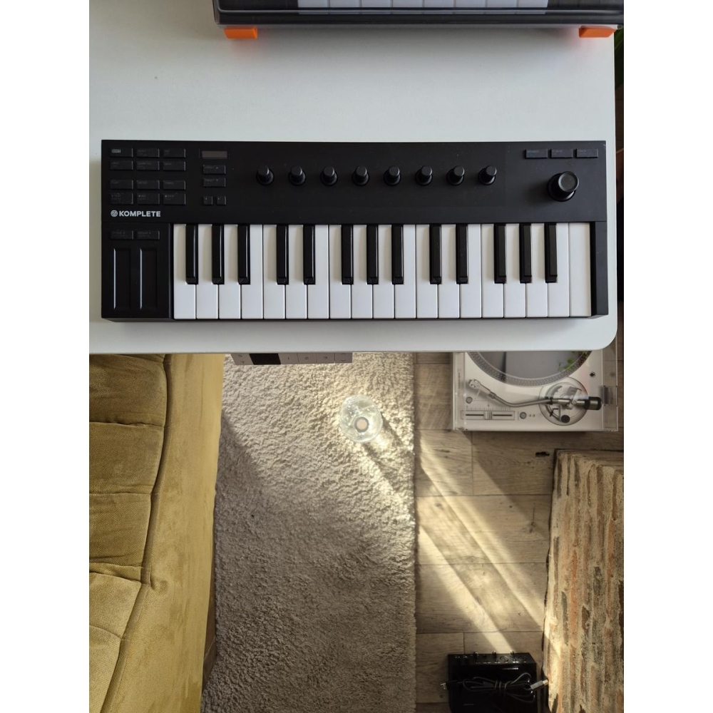 Komplete Kontrol M32