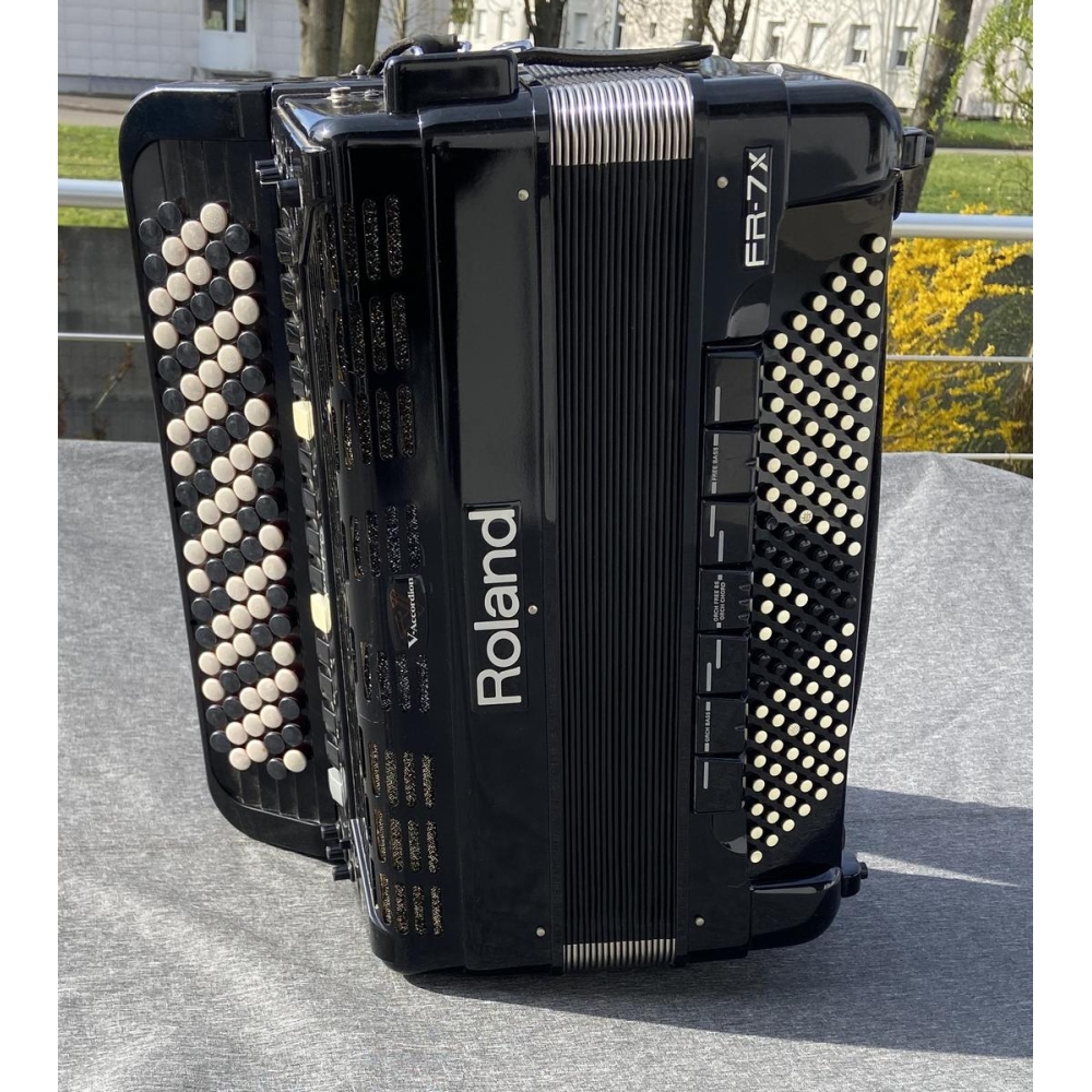 Accordéon Roland FR7 XB à boutons