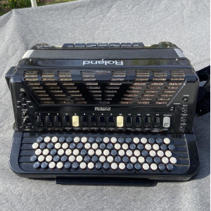 Accordéon Roland FR7 XB à boutons
